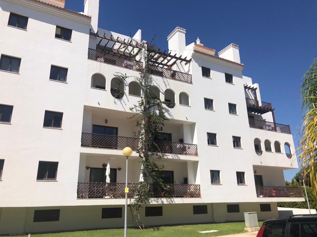 Praia Da Falesia - Falesia Beach - Apartment Netflix And Hbo Albufeira Bagian luar foto